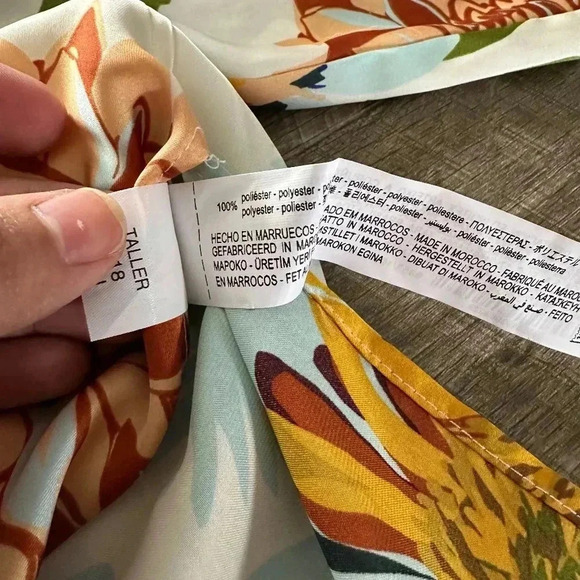 Zara Tropical Floral Multi Color Button Front Blouse NWT size S - Picture 5 of 7